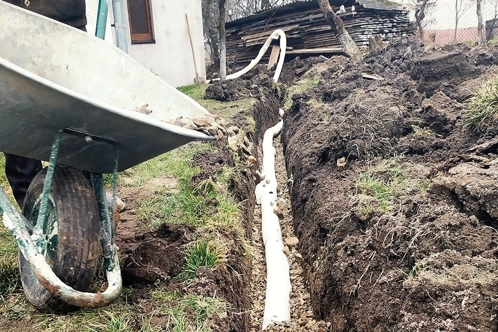 Le drainage périphérique de la maison pour évacuer les eaux souterraines