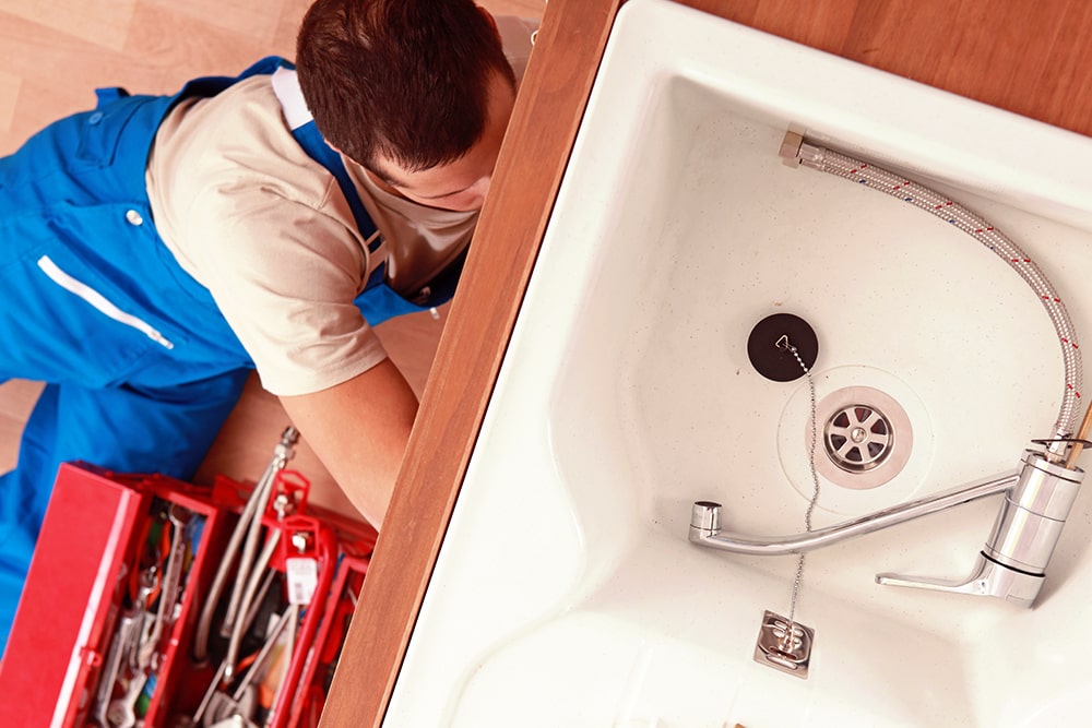 Robinet salle de bain : les pannes fréquentes et solutions - Le premier des  plombiers !