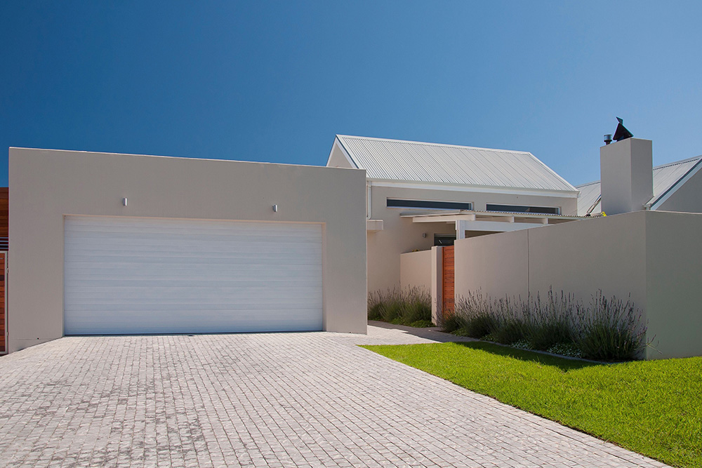 Nettoyer le sol d'un garage : comment procéder ?