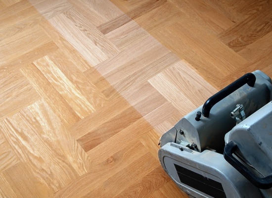 comment renover restaurer ou raviver un parquet ancien guide complet