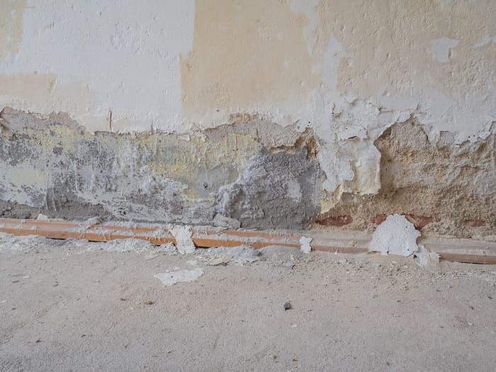 Les-meilleurs-traitements-contre-le-salpêtre-ootravaux
