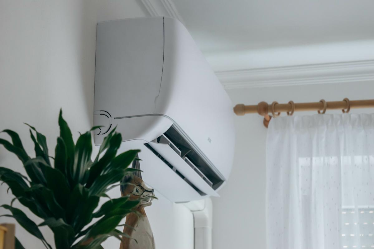 clime reversible ou chauffage à gaz : lequel choisir ?