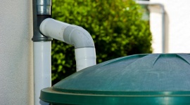 Récupérateur d'eau de pluie : le calcul pour comprendre en combien d'étés il devient vraiment rentable