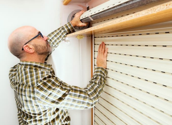 Volet-roulant-comment-trouver-un-bon-réparateur-ootravaux