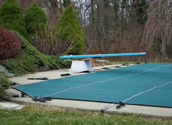 Piscine en hivernage.
