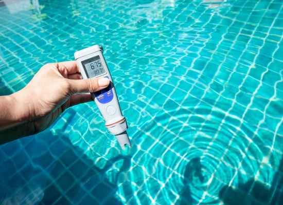 Entretien de la piscine : comment mesurer le pH de l'eau ?