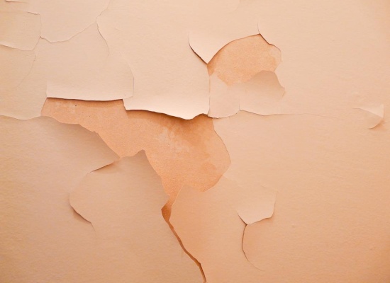 peinture-écaillée-mur