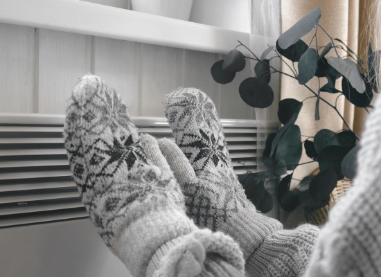 mur-froid-moufles-radiateur