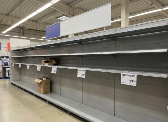 rayon des ventilateurs et climatiseur vide 