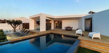 Prix pour une piscine semi-enterrée