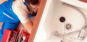 Comment trouver un plombier