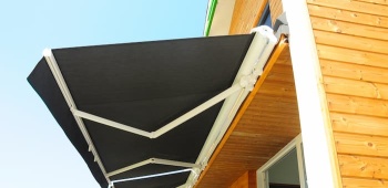 Installation-stores-trouver-la-meilleure-entreprise-ootravaux