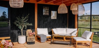 pergola avec sol en bois