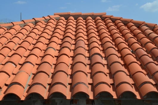 tuile-terre-cuite-beton-choisir