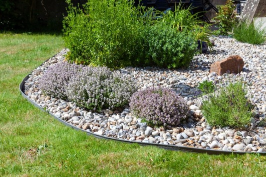 bordure-jardin-metallique-ootravaux