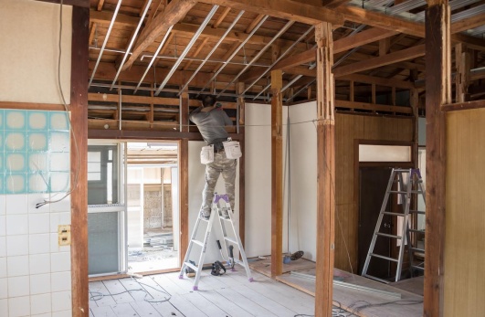 Appartement en rénovation grâce à Ma Prime Logement Décent.