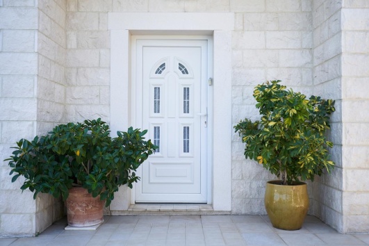 porte-pvc-installation-maison