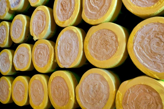 Rouleaux de laine de verre.