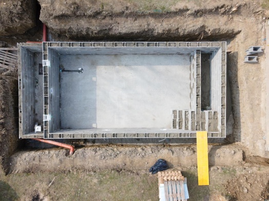 construction-piscine-beton