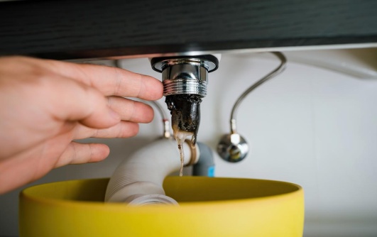 demonter et nettoyer le siphon 