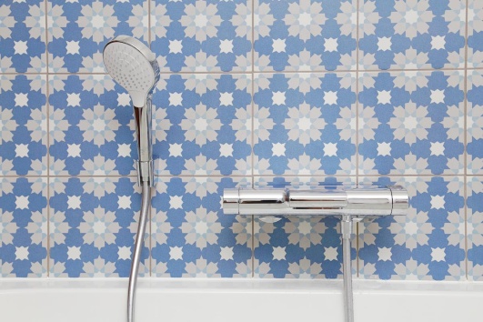 carrelage motif salle de bain
