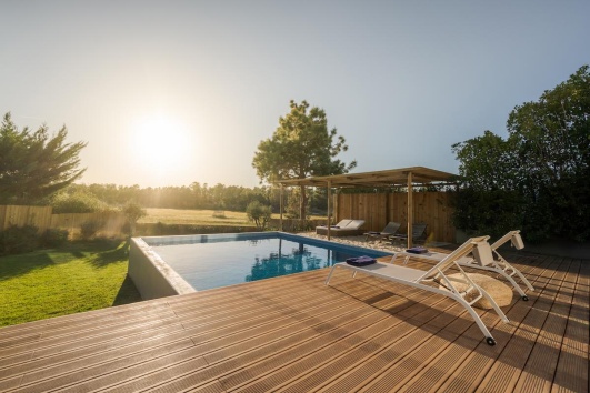 piscine-hors-sol-grande-terrasse