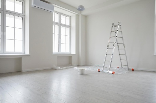 Appartement entièrement repeint en blanc