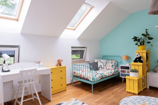 Chambre d'enfant mansardée