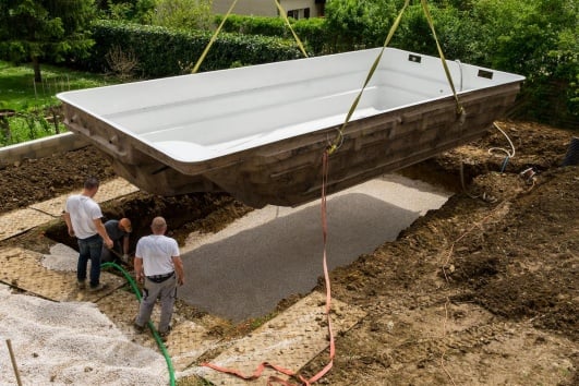 piscine coque installation facile 
