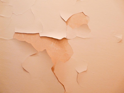peinture-écaillée-mur