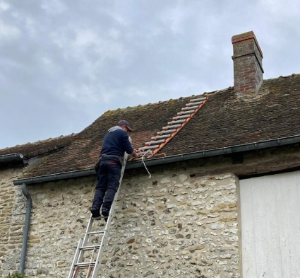couvreur professionnel réparation tuiles rondes cassées