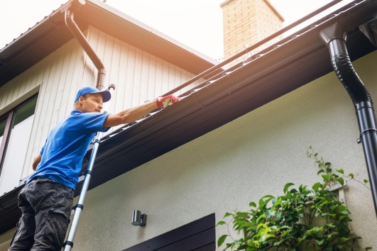debouchage gouttiere vertical fait par un professionnel