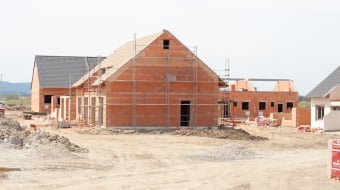 Construire une maison, mais avec quelle brique ?
