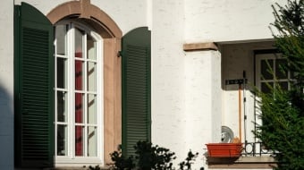 Quels sont les meilleurs volets battants ? Ootravaux vout dit tout !
