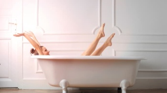 Quel-parquet-choisir-dans-une-salle-de-bain-ootravaux