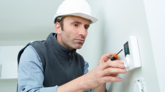 escroc-installation-thermostat-connecte