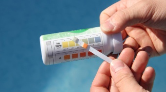 Comment mesurer l'alcalinité de l'eau de la piscine ?